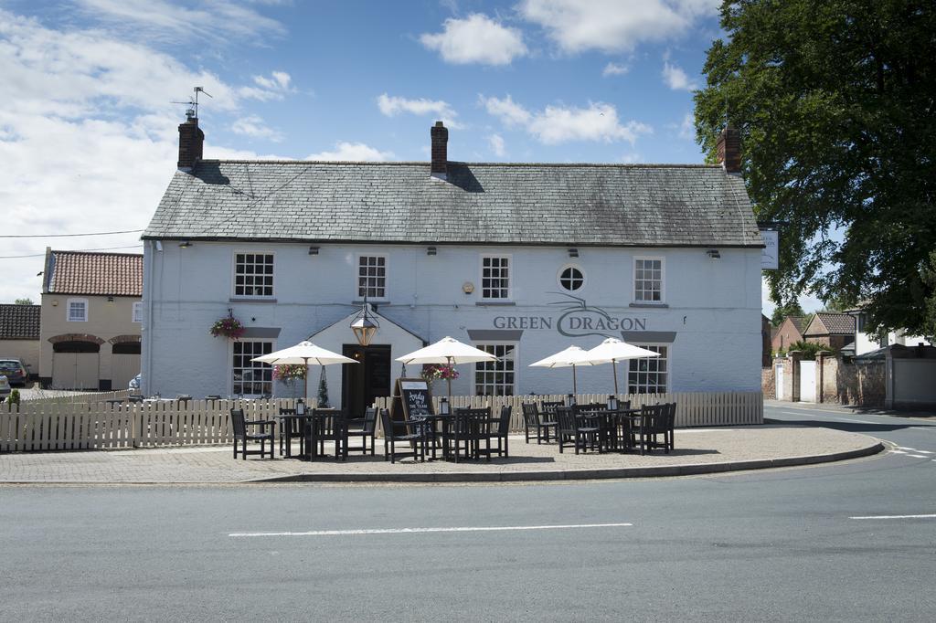 Green Dragon, Welton By Marston'S Inns South Cave Eksteriør bilde